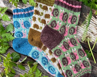 DIGITAL ITEM PDF file. Hiding in My Shell socks set. English & German only