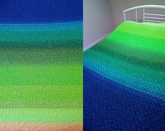 Blanket URANIUM GLASS - fluo - UV - hand-knitted from recycled yarn, home decor, handmade, gradient tones, designed by Peri