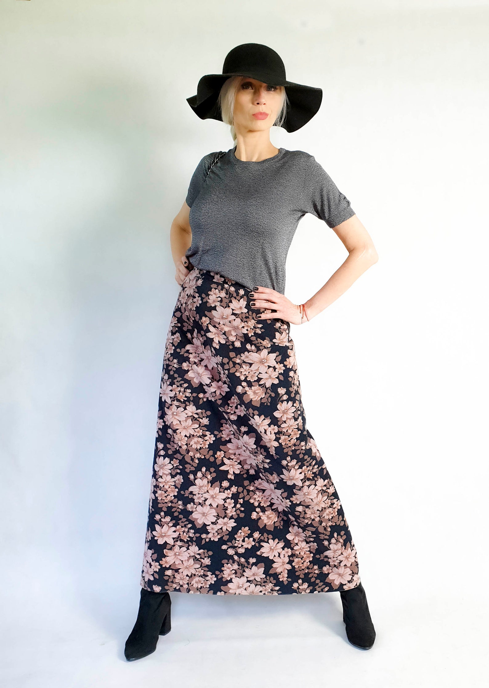 Vintage Corduroy skirt with floral pattern recycled by Peri / Etsy