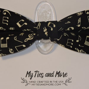 Music Note Bow Tie
