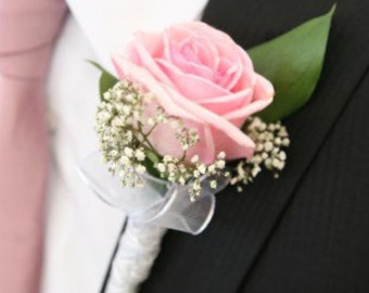 rose boutonniere,bridal accessories,bride flowers