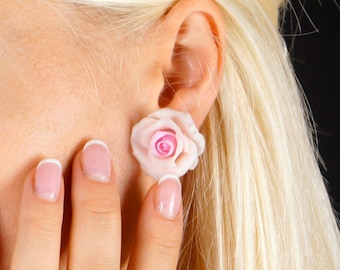 Lichtroze Rose Bloem Oorbellen, Floral Stud Kleine Romantische Sieraden