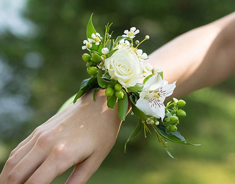 Rustic Wedding Wrist Corsage White Green Prom Flower Bracelet image 1