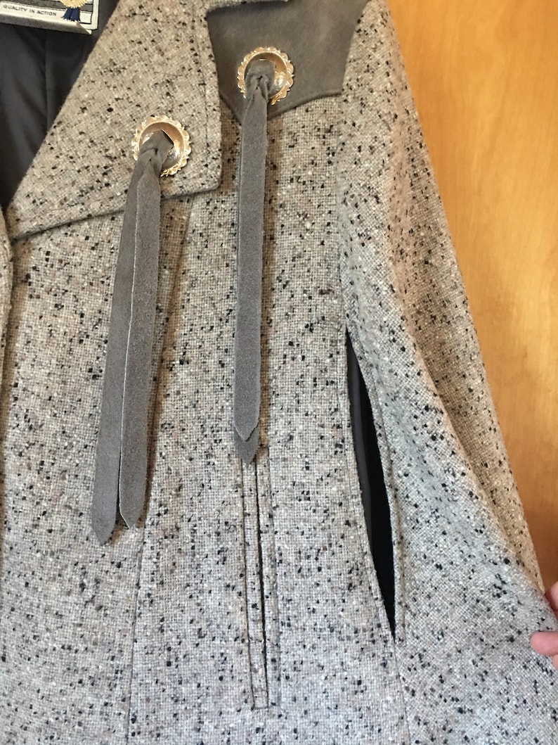 Wool Leather Fringe Poncho-Conchos-Vintage Poncho with Pockets-Lined Poncho-Vintage Western Poncho-Western-MLXL