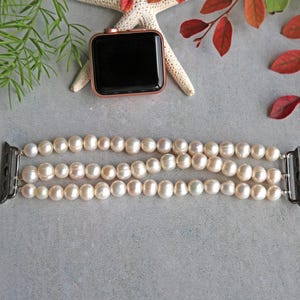 Apple watch beaded stretch band made from cultured freshwater pearls. cultured pearl apple watch strap