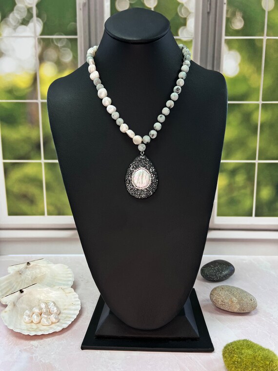 Kiwi necklace hotsell