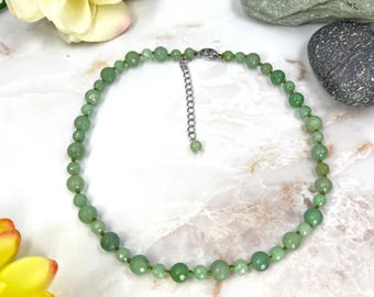 Beaded green aventurine chakra choker necklace for women or girls. green gemstone short collar necklace, 14.50 to17.50" long.