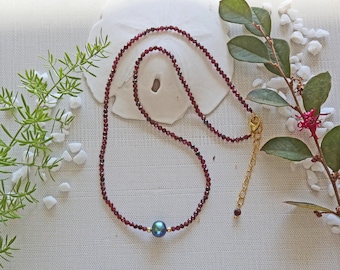 Genuine red garnet & peacock cultured pearl collar necklace. dainty garnet choker necklace. gemstone choker. red choker, boho choker.
