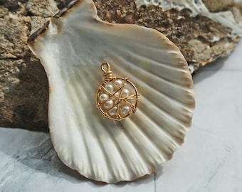 2-PC Hand Crafted Cultured Fresh Water Pearl Charm Pendant for Necklace, Earring, Jewelry Making