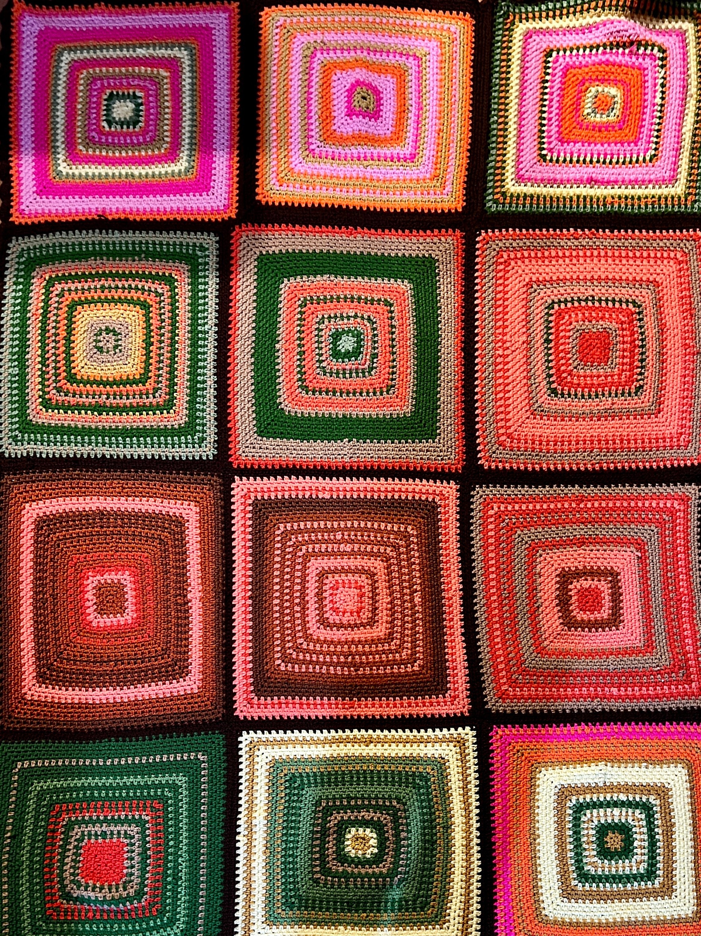 28 Crochet Temperature Blanket Patterns with Squares, Stripes, Hexagons 14 Linen Square Temperature Blanket Guide