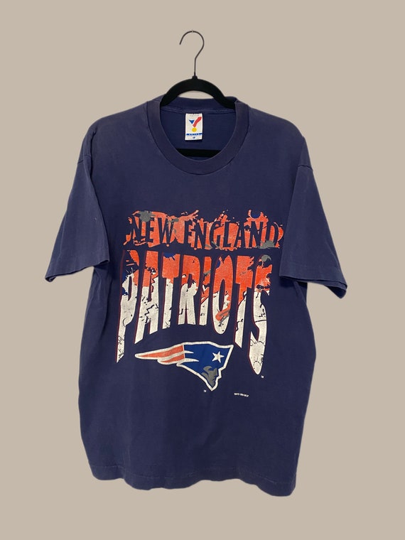 Vintage 1994 New England Patriots Graphic Tshirt - image 2