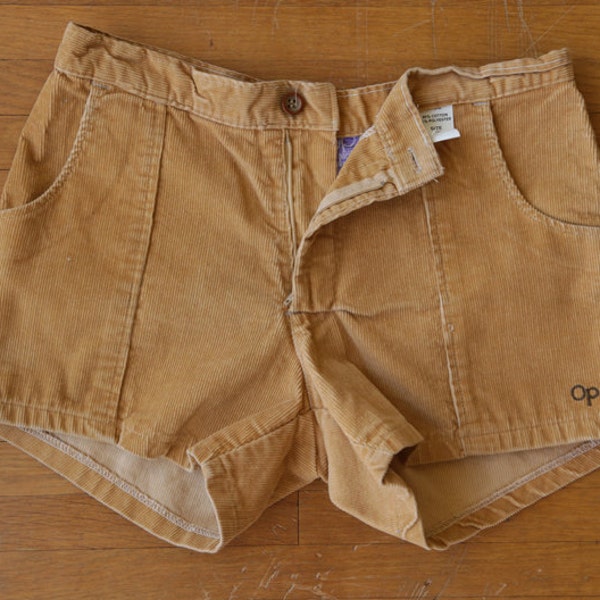 retro Ocean Pacific - Deadstock - OP vintage shorts - tan corduroy