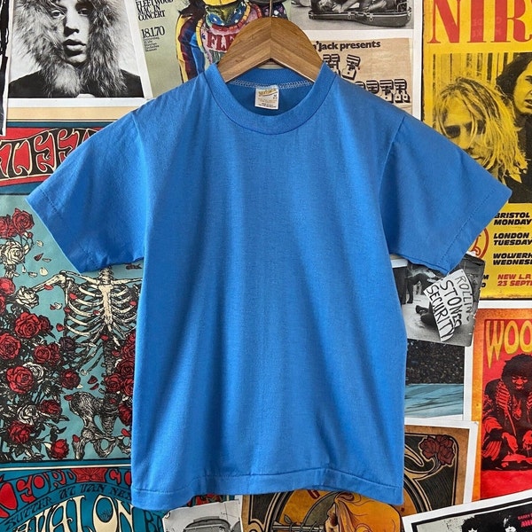 Vintage Kids 70s-80s Plain Blank Light Blue Single Stitch Sportswear Crewneck T-Shirt Size 10 Age 8-9, Retro Boys Girls Tee, 70s Kid Top