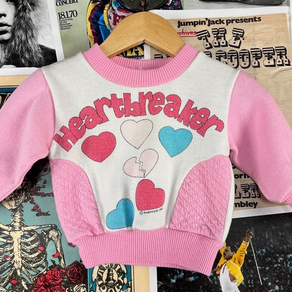 Vintage Baby Girl Kids 80s Pink & White Heartbreaker Hearts Graphic Print Pullover Crewneck Sweatshirt Top 6-9 Months, 80s Kid Clothing