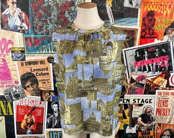 Vintage Women's 60s Italy Novelty All Over Print Cityscapes Sleeveless Mod Souvenir Shirt Top Size XS, Retro Mod Italian Tourist Landmarks