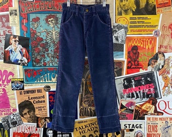 Vintage Kids Retro 70s-80s Navy Blue Corduroy Rustler USA Zip Fly Bootcut Pants 8-9 Slim Boys Girls Cords Casual Streetwear Clothing