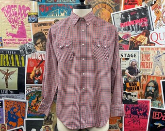 Vintage Men's 70s Red & Blue Gingham Plaid Western Yoke Cowboy Pearl Snap Button Up Shirt Size L/XL, Mens Retro Rodeo Rockabilly Clothing