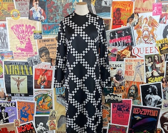 Vintage mujeres 60s-70s negro & blanco comprobar cuadros impresión manga larga Jean Lang Mod Crewneck Midi Shift vestido tamaño 6 pequeño, retro moda de otoño