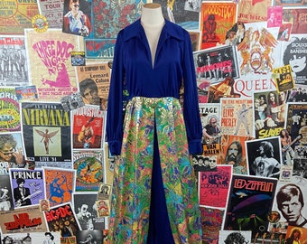 Vintage Women's 60s-70s Blue Floral Print Lamé Long Sleeve Wide Leg V-Neck Jumpsuit, Groovy Mod Womens Hostess Fashion Size 6 Small