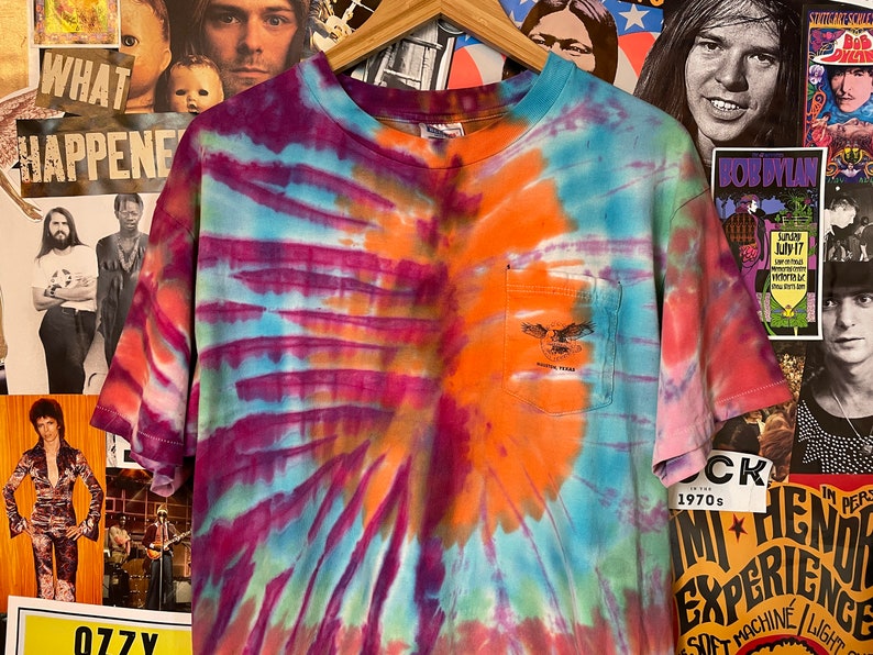 Vintage 1990s Tie Dye American Street Thunder Houston Texas Skull Biker All Cotton Graphic Pocket T-Shirt