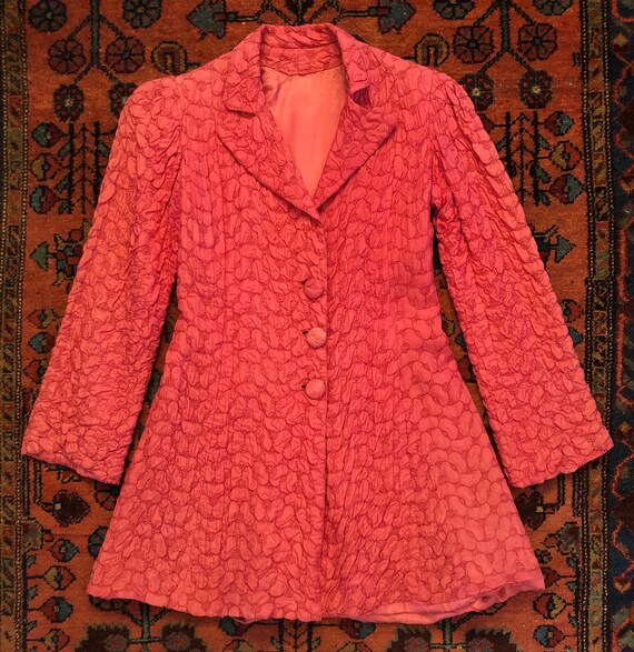 Vintage Women's 1960s Pink Mod Cloqué Power Should