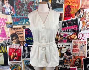 Vintage Women's 60s-70s Ivory White Chevron Plaid Belted V-Neck Sleeveless Mod Blouse Size 0/2, Retro 60s Mod Spring Fashion XS