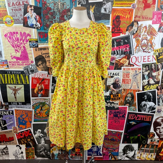 Vintage Girls Kids 80s Yellow Floral Flower Print… - image 1