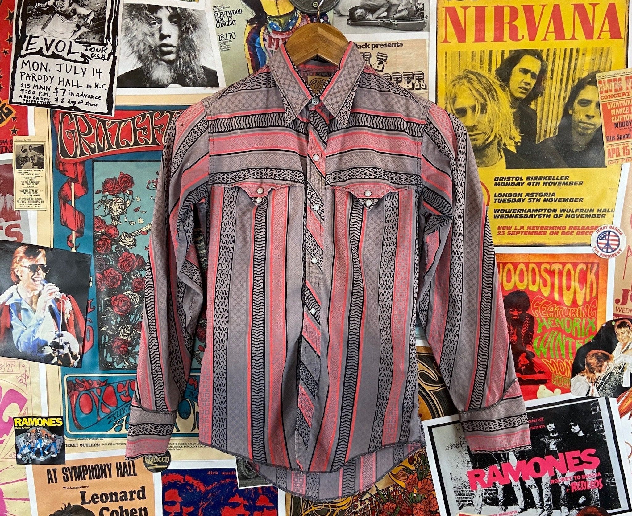 Vintage Kids 50s-60s Gray Red Black Texson Long Sleeve Pearl Vintage Kids 50s-60s Gray Red Black Texson Long Sleeve Pearl