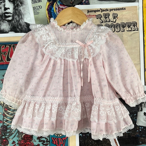 Vintage Baby Girls 70s-80s Light Pink & White Calico Tiny Floral Frilly Lace Ribbon Bow Long Sleeve Spring Easter Party Dress 0-3 Months,