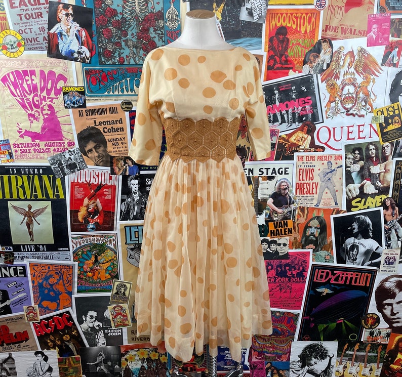 Vintage Women's 50s Nude Tan Polka Dot Print Boatneck Doily Lace Half Sleeve Fit and Flare Dress Size 2, Retro Cocktail Formal Prom Dress image 1