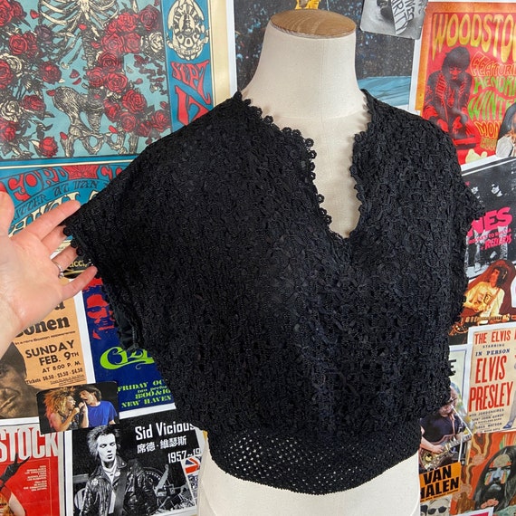 Vintage Women's 50s-60s Plain Black Crochet Eyele… - image 2