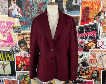 Vintage mujer 70s-80s Borgoña Rojo Levi's Single Breasted Menswear Style Blazer Tamaño 4, 70s Damas Empresaria a medida, Traje Retro