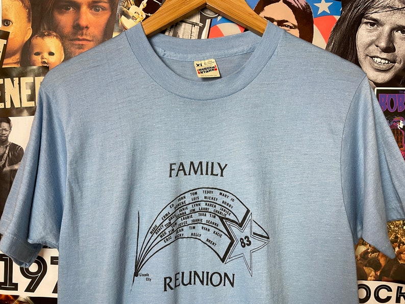 Vintage 1980s Shooting Star Lincoln City /'Family Reunion/' Graphic Novelty T-Shirt