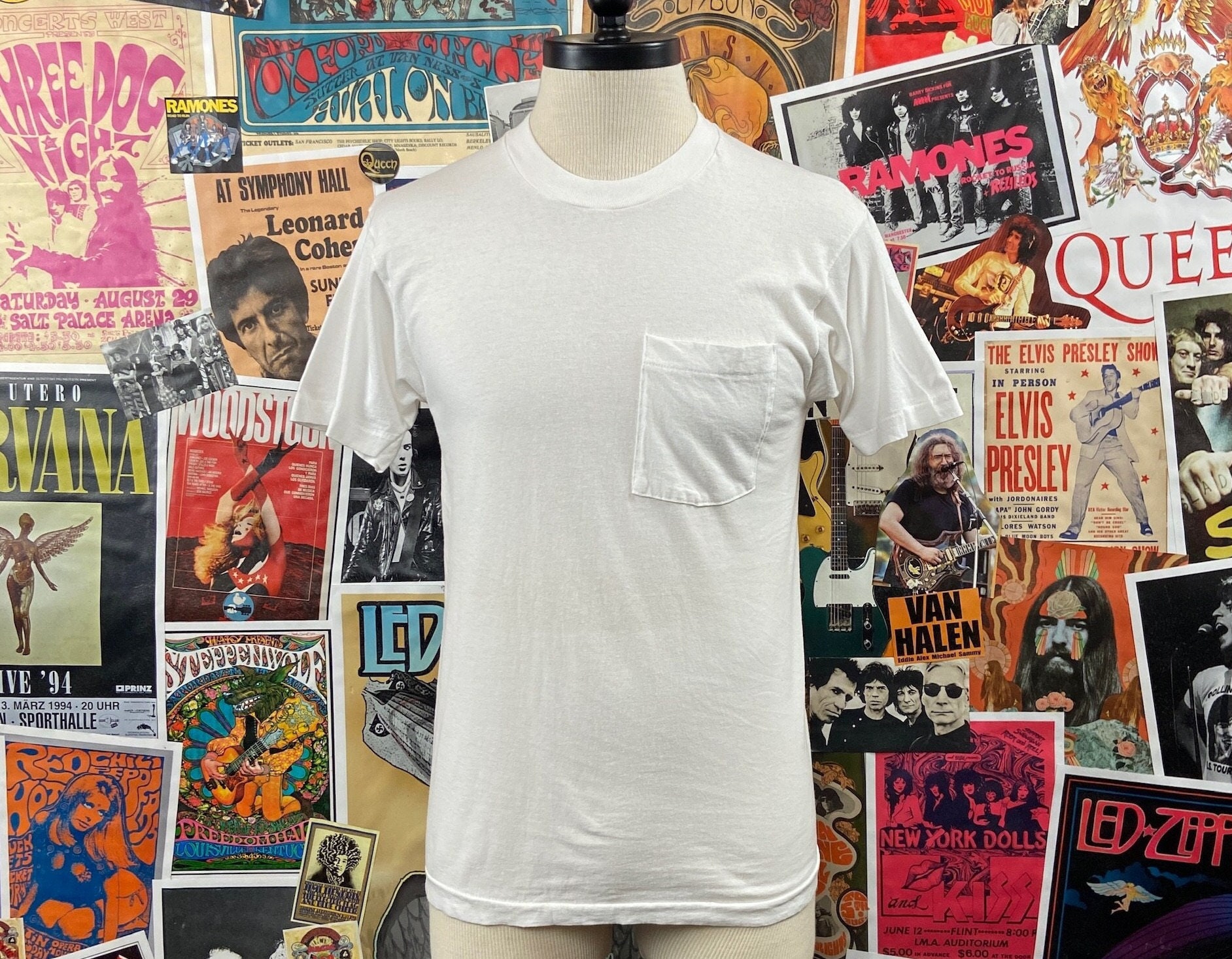 fruit of the loom white pocket tees
