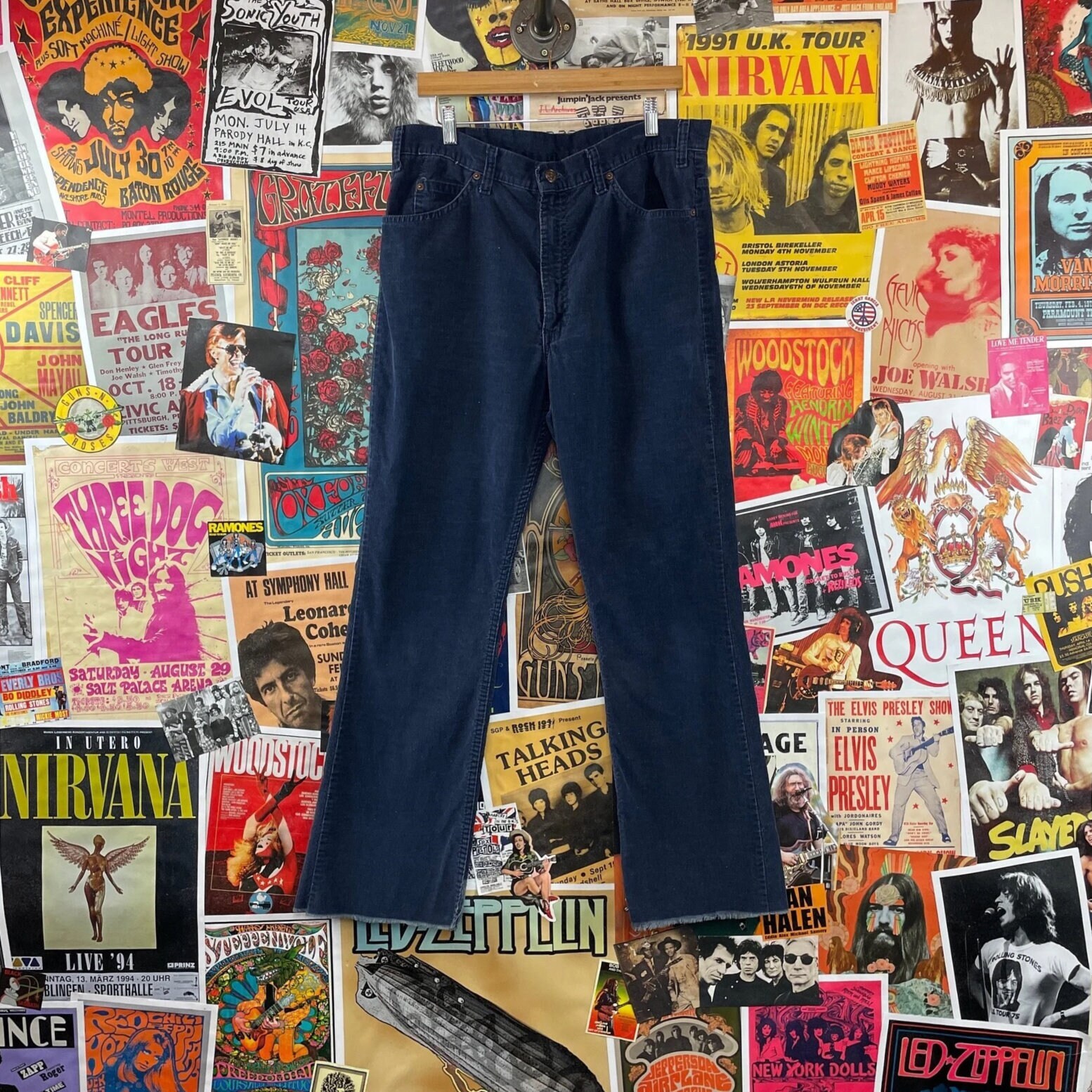 Vintage Mens 1970s Navy Blue Corduroy 