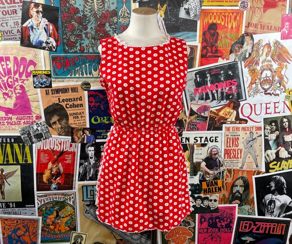 Vintage Women's 60s-70s Red & White Polka Dot Mod… - image 1