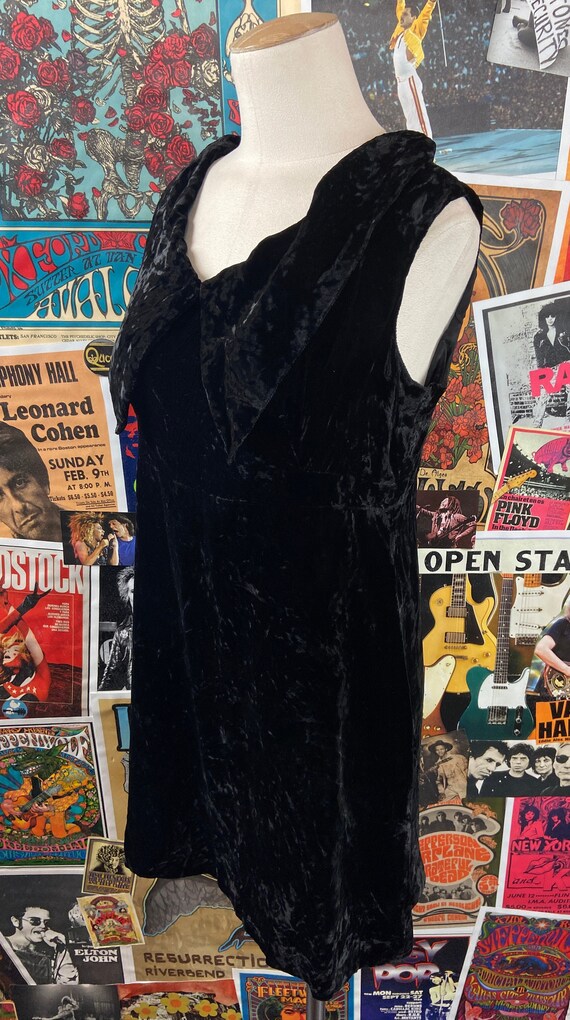 Vintage Women's 60s Black Velvet Mod Doris Moore … - image 4