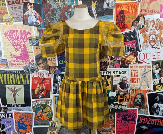 Vintage Women's 60s Handmade Yellow Plaid Puff Sl… - image 1