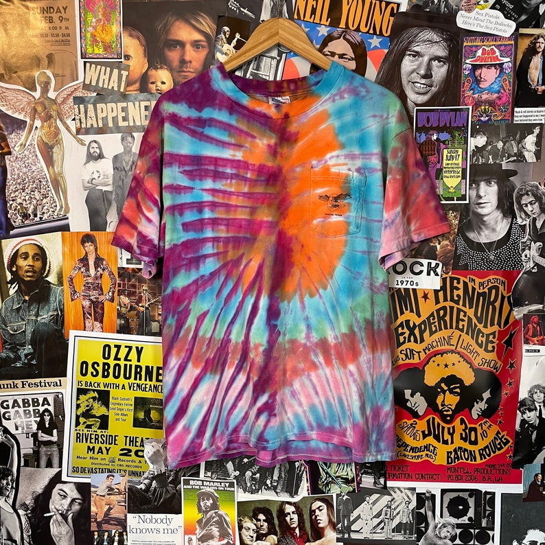 Vintage 1990s Tie Dye American Street Thunder Houston Texas Skull Biker All Cotton Graphic Pocket T-Shirt