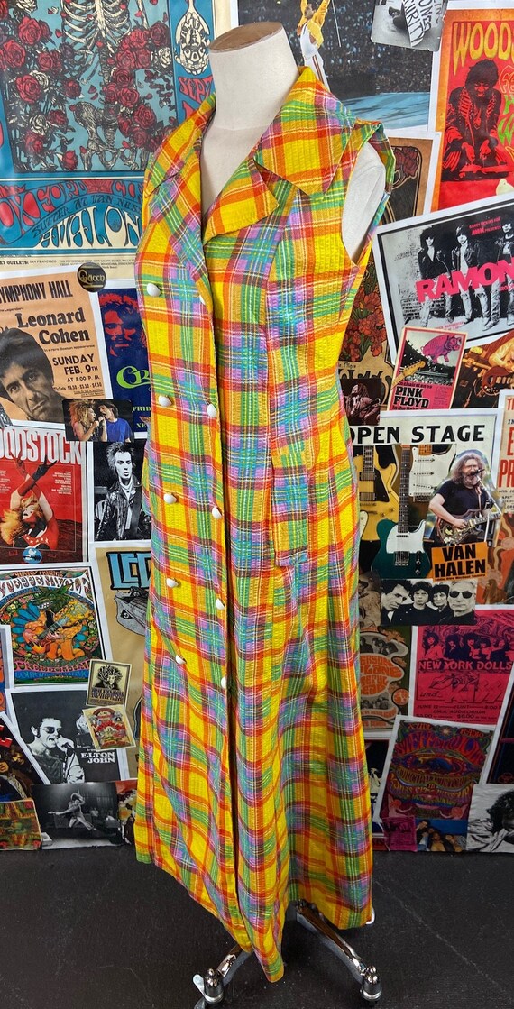 Vintage 60s-70s Yellow Rainbow Plaid Sleeveless C… - image 4