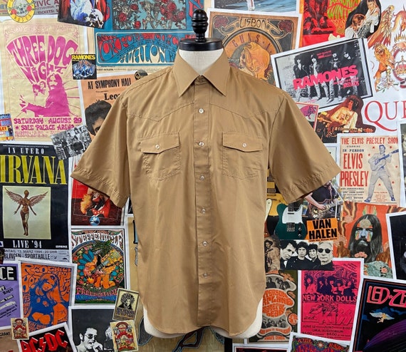 Vintage Men's 70s-80s Tan Khaki Short Sleeve King… - image 1