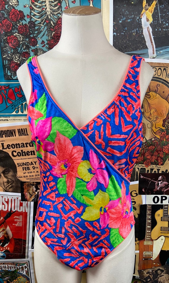 Vintage Women's 80s-90s Neon Tropical Floral Prin… - image 9