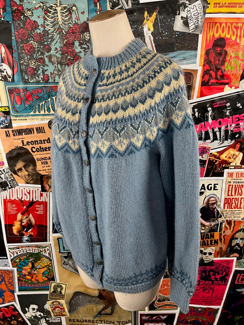 Vintage Women's Pastel Blue & Cream Norway Norwegian Handknit All Wool ...