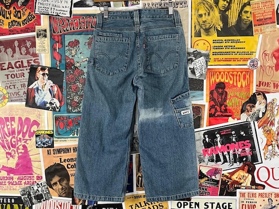 Vintage Kids 90s-2000s Y2ks Faded Blue Levi's Cargo Pocket Denim