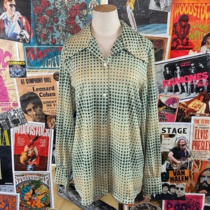 Vintage Women&#39;s 60s-70s Green & Tan Mod Polka Dot Print Long Sleeve Pauline&#39;s Sportswear Blouse Size 8/10 M/L, 60s Womens Disco Top