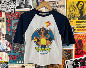 Vintage Kids des années 90 1999 Pokemon Nintendo Charizard #06 T-shirt graphique baseball manches 3/4 raglan taille 16 âge 11-12, t-shirt anime garçon fille des années 90