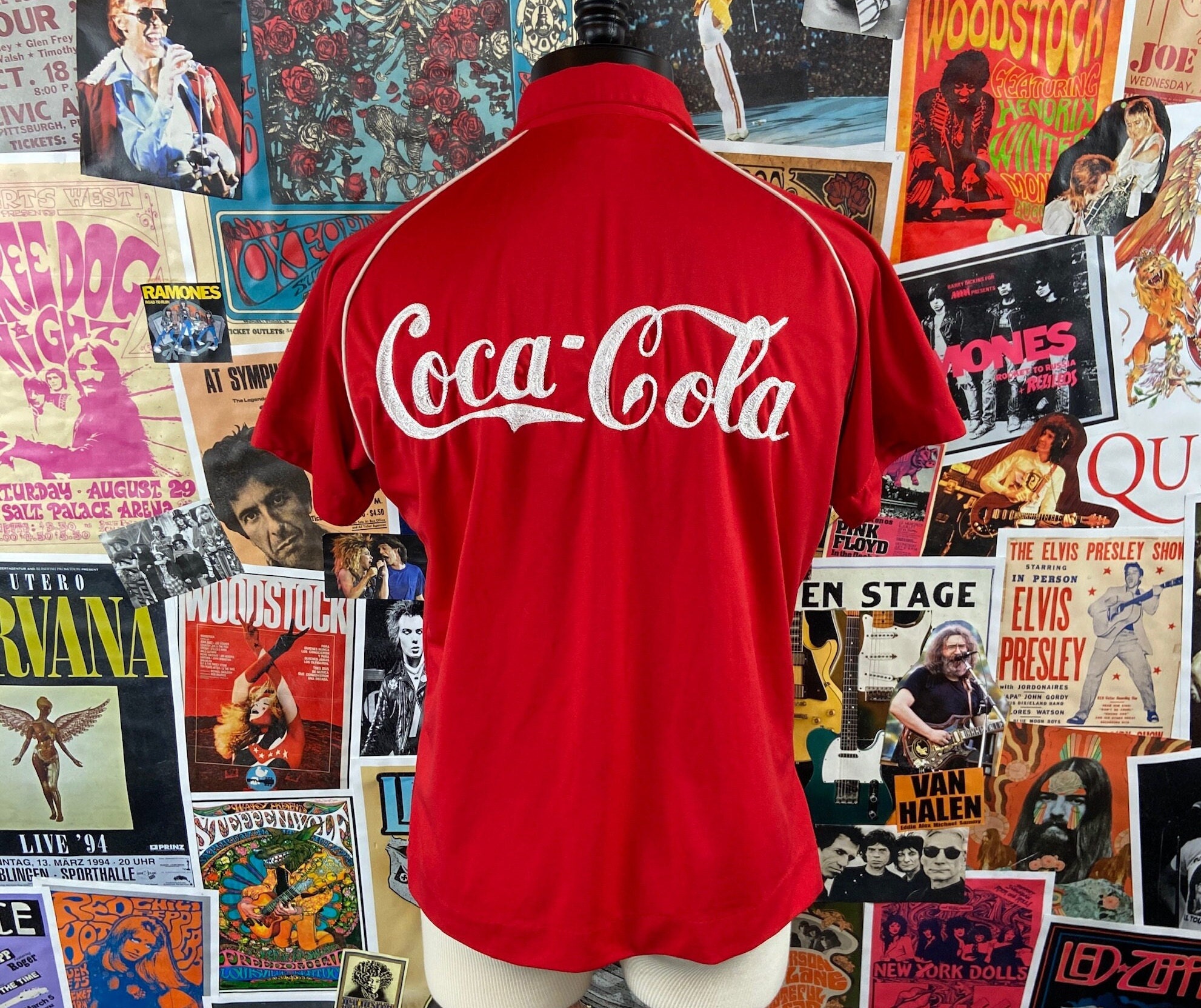 Vintage Men's 70s-80s Red Chainstitched Coca Cola King Louie