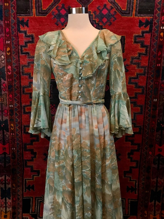 Vintage Women's 1970s All Over Print "Edwardian" S
