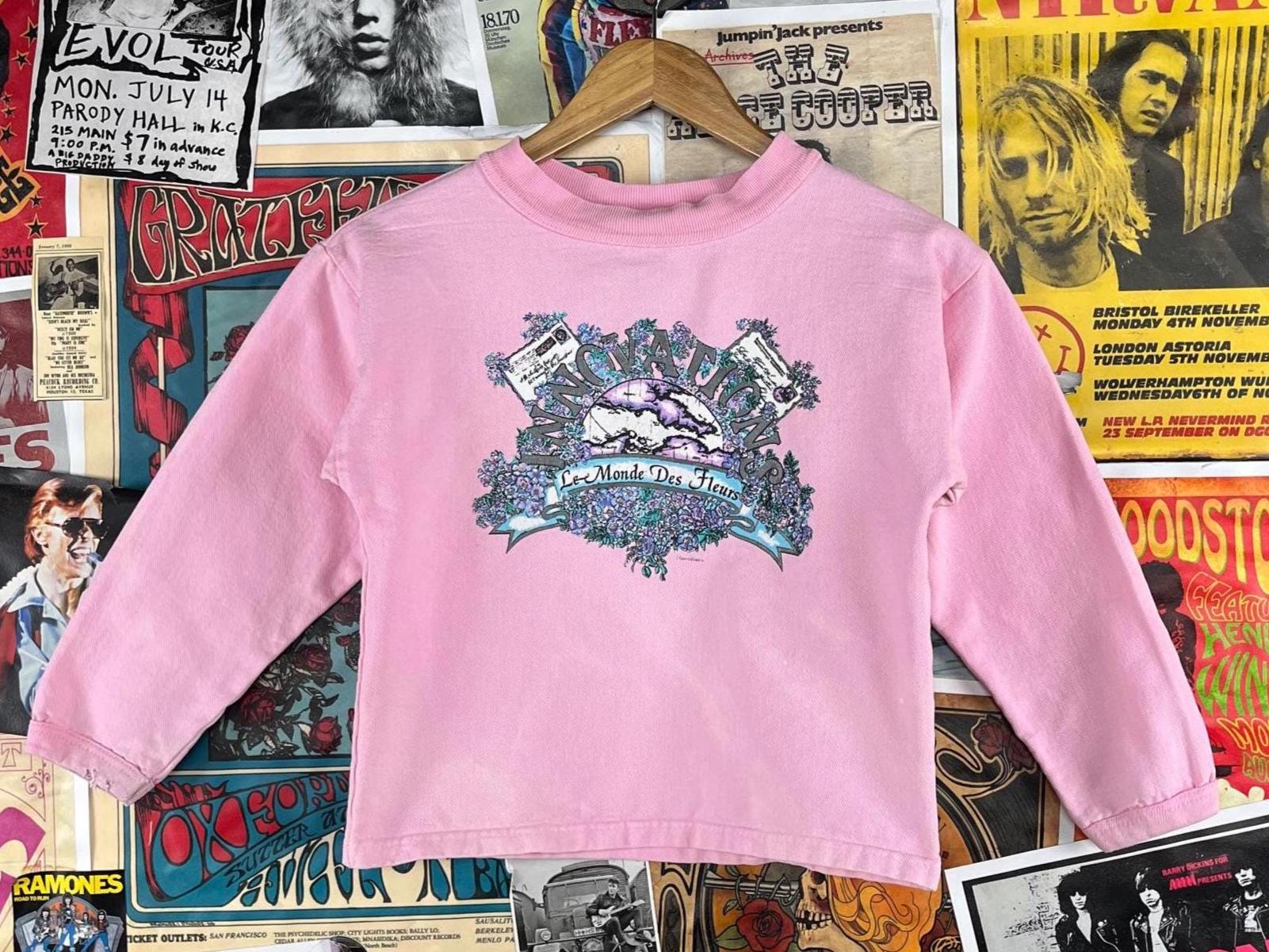 Vintage Girls Kids 90s Oversized Pastel Pink Floral Le Monde Des Fleurs French Cotton Pullover Graphic Shirt Size 6 Age 5-6 Streetwear Retro