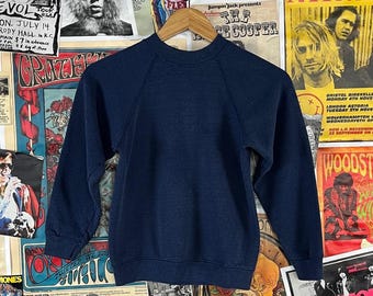 Vintage Kids 80s-90s Solid Plain Navy Blue Hanes Pullover Crewneck Sweatshirt Size 10 Ages 8-9